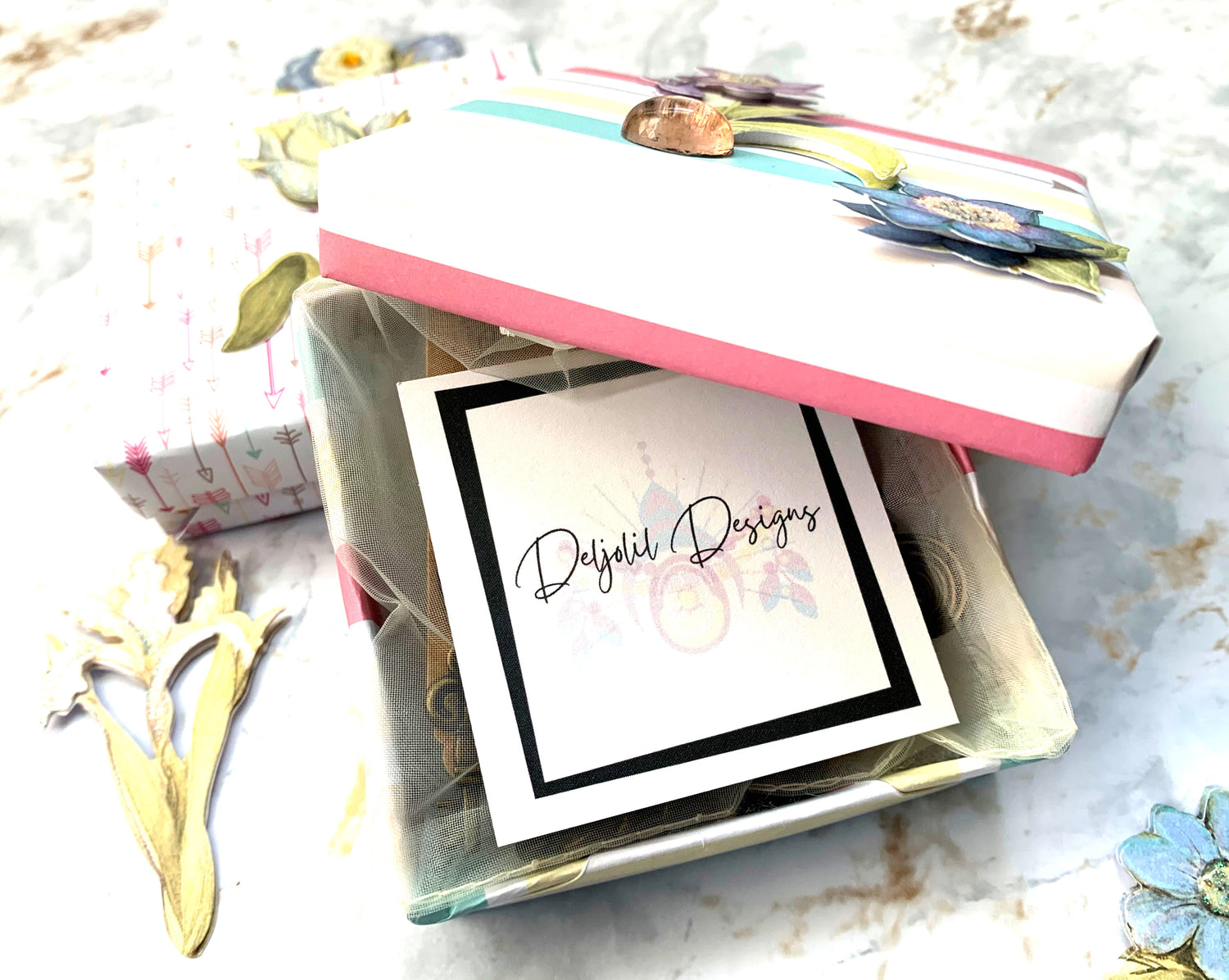 Get free shipping on all US orders of $30 and up!